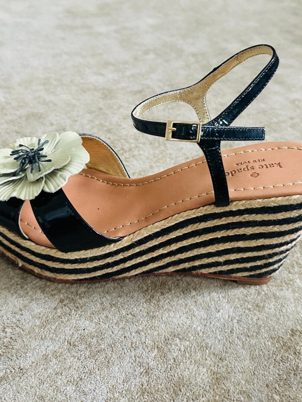 KATE SPADE AUTH $399  Black & Ivory Wedge Platform Made in Spain Sandals Size 10